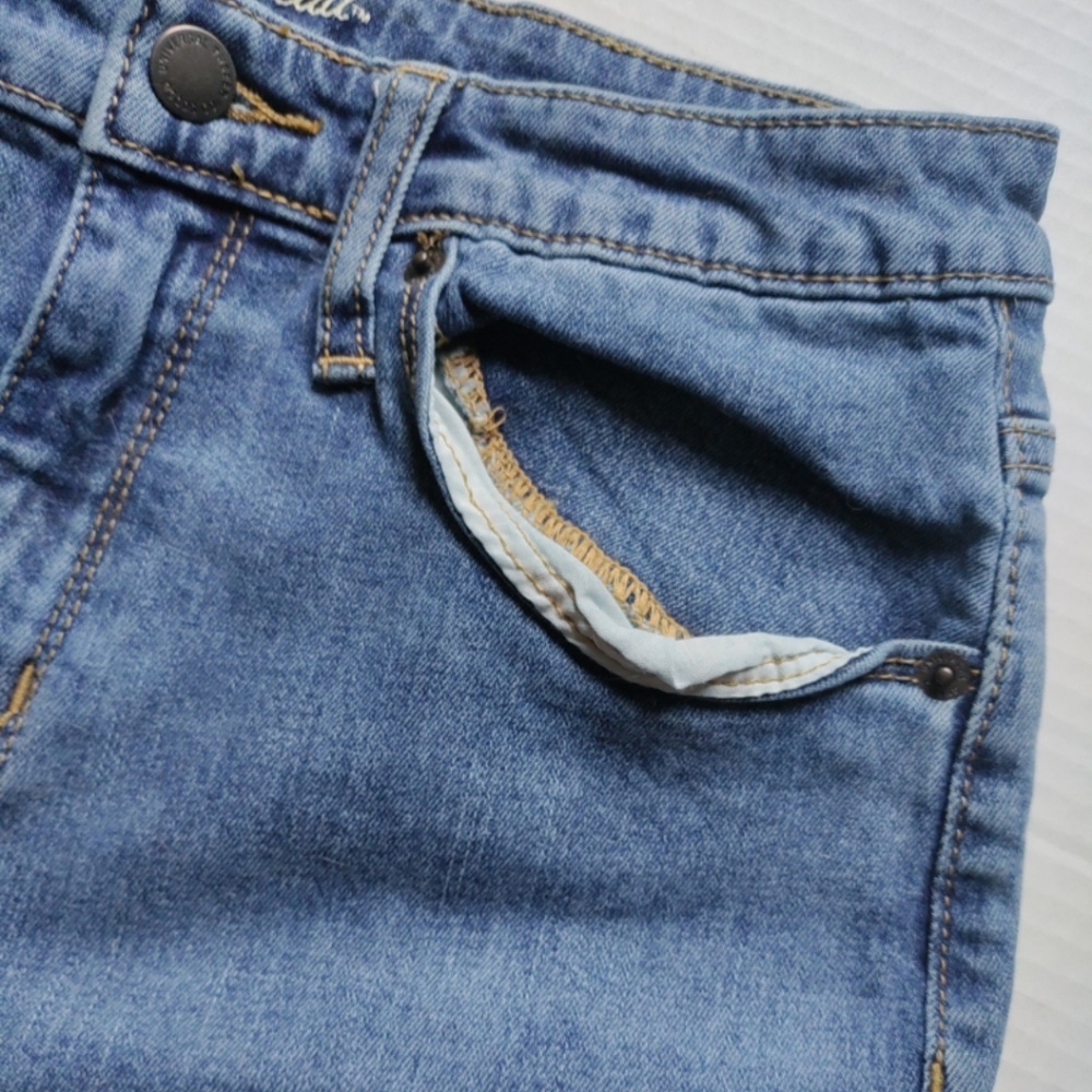 Universal Thread Jeans - image 4